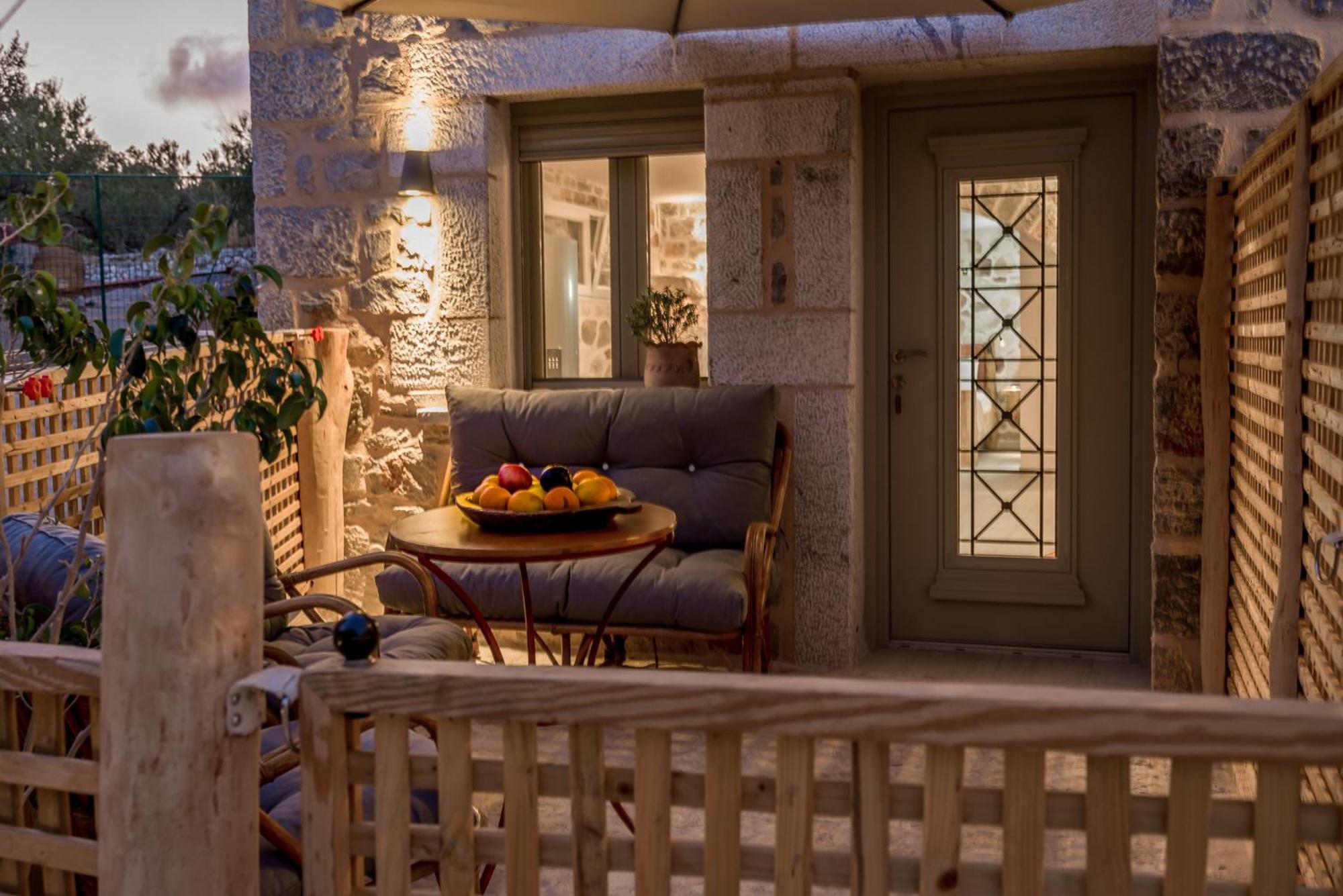 casa cabinari MANH Yerolimin Esterno foto